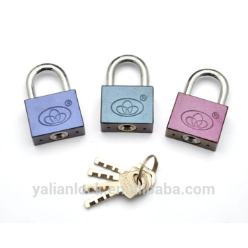 Carré de Yalian couleur foncée pane vane clé 40mm fer cadenas